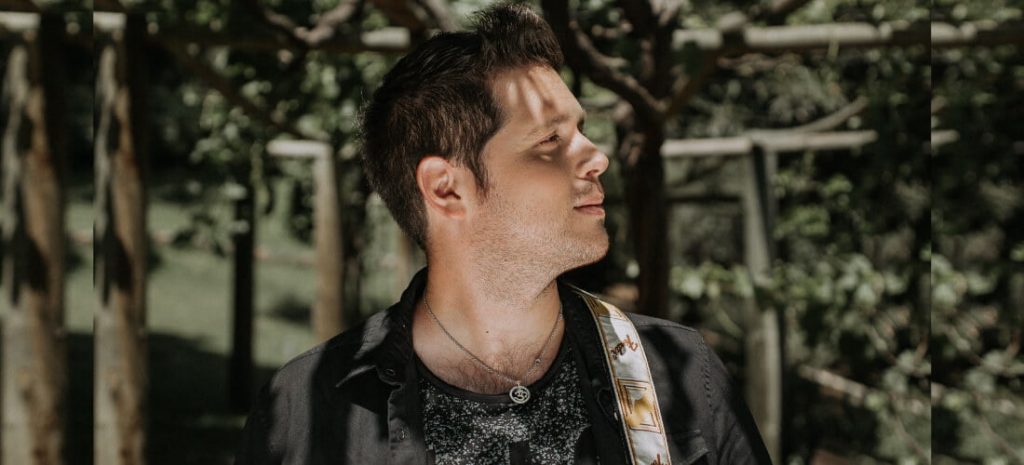 Diego Muñoz Cantante