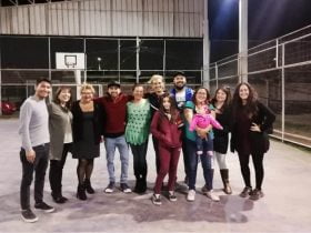 Foto de personas unidas