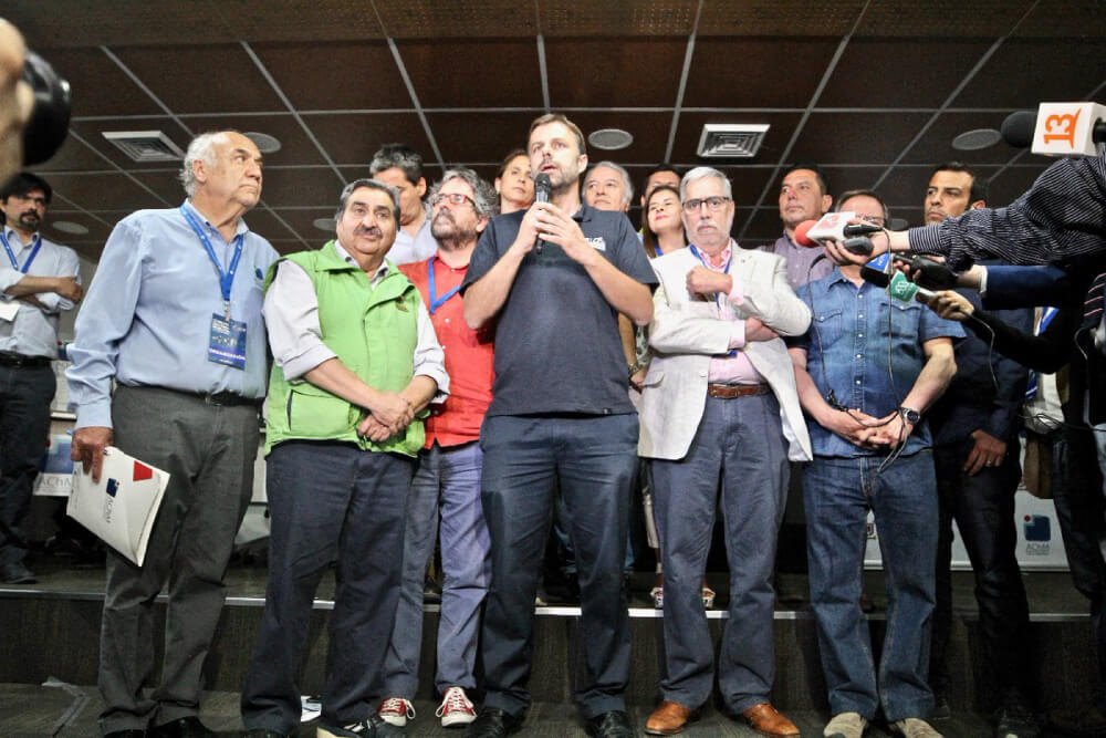 Foto de alcalde de puente alto germán codina