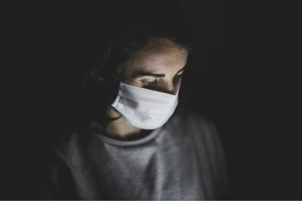 Foto de persona utilizando mascarilla - Puente Alto