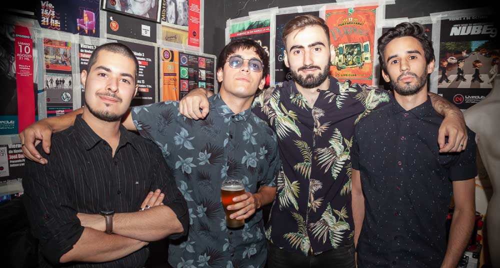 Integrantes de banda argentina desembarco
