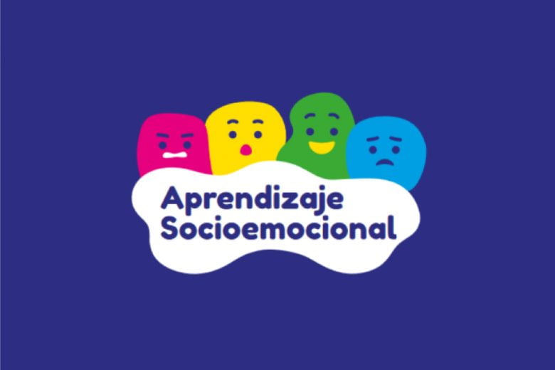 Portada del programa de mineduc de apoyo socioemocional, en la foto aparecen figuras de colores con ojos, nariz y boca