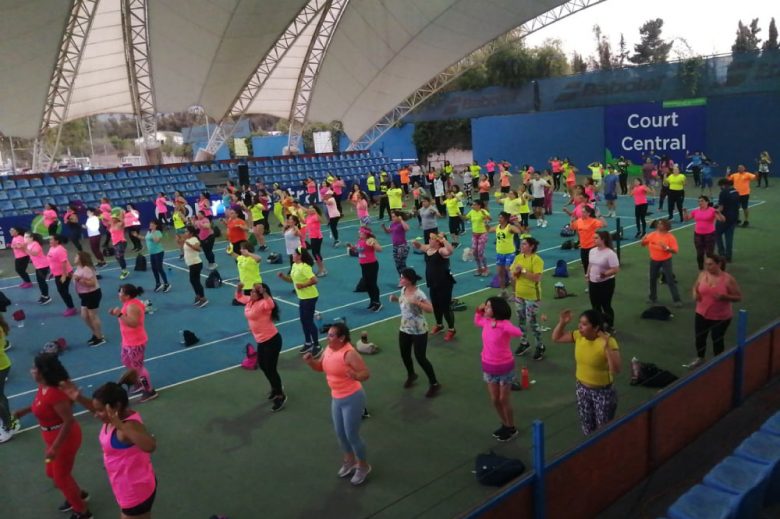 Foto de personas realizando zumba en Puente Alto